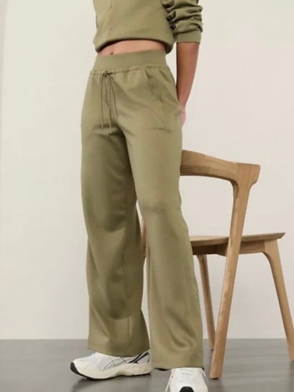 Athleta NWOT Allure olive green wide leg high rise knit pants size Small